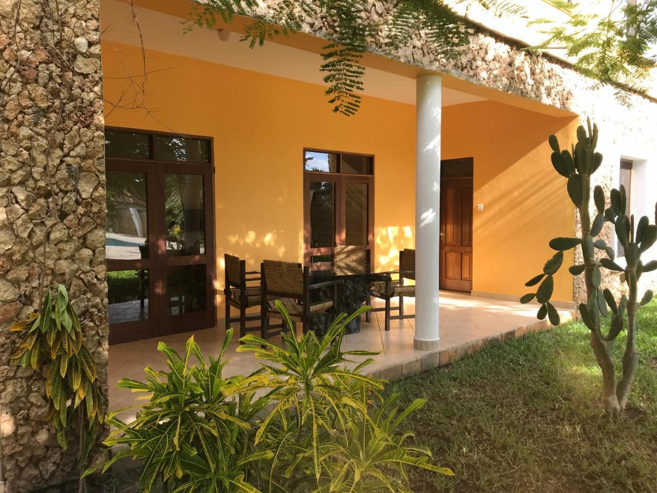 Flametree Beach Homes Diani Beach Kültér fotó