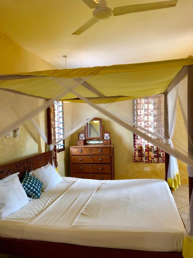Flametree Beach Homes Diani Beach Kültér fotó